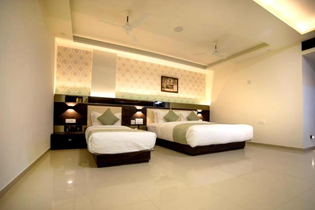 Hotel Shivalik - Mehsana Mahesana Exterior foto
