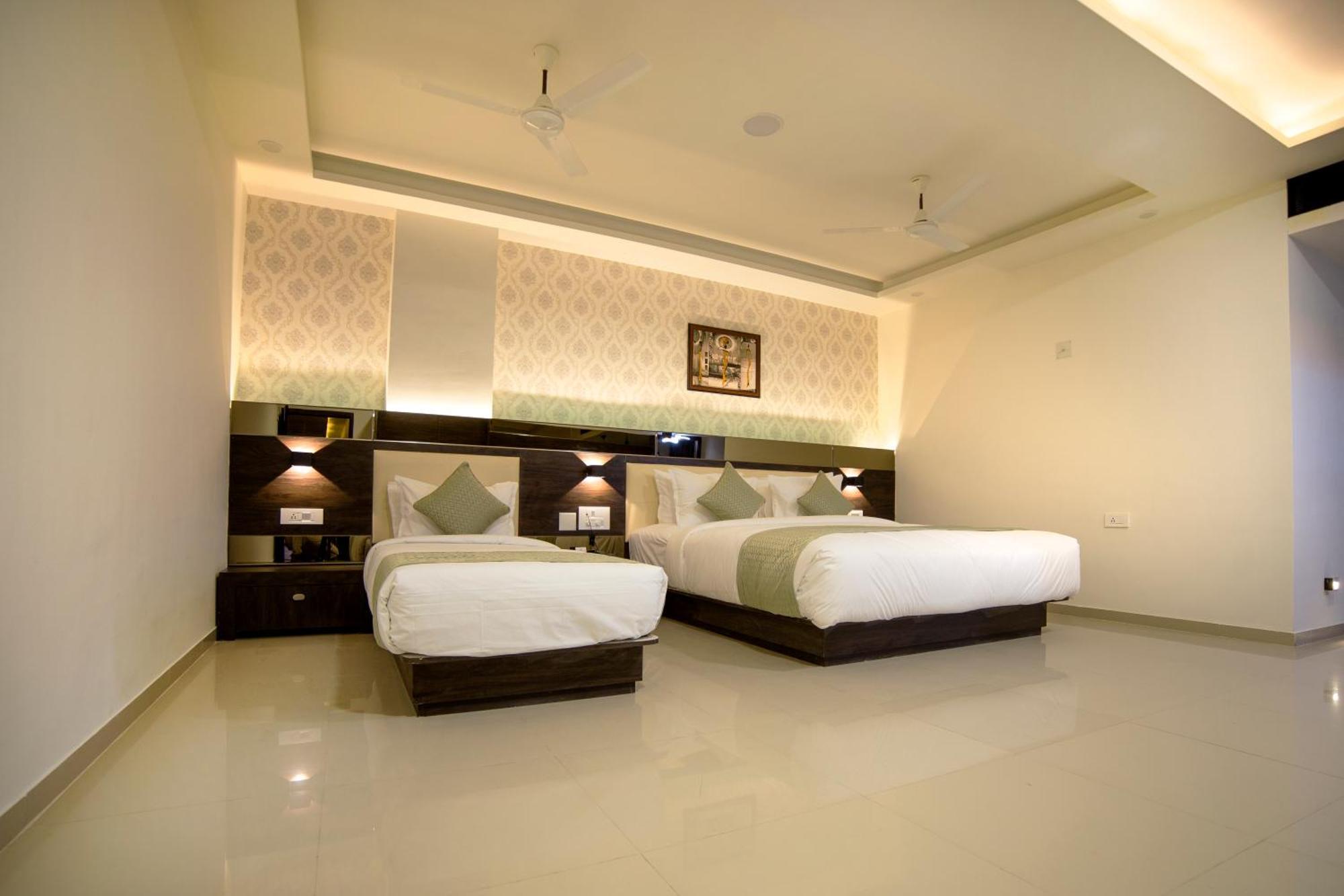 Hotel Shivalik - Mehsana Mahesana Exterior foto